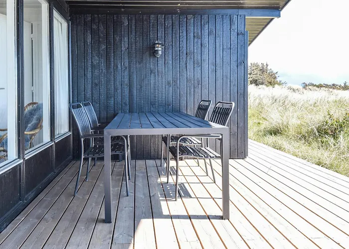 בית נופש Tina *